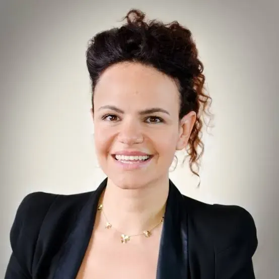 Dr Noémi També