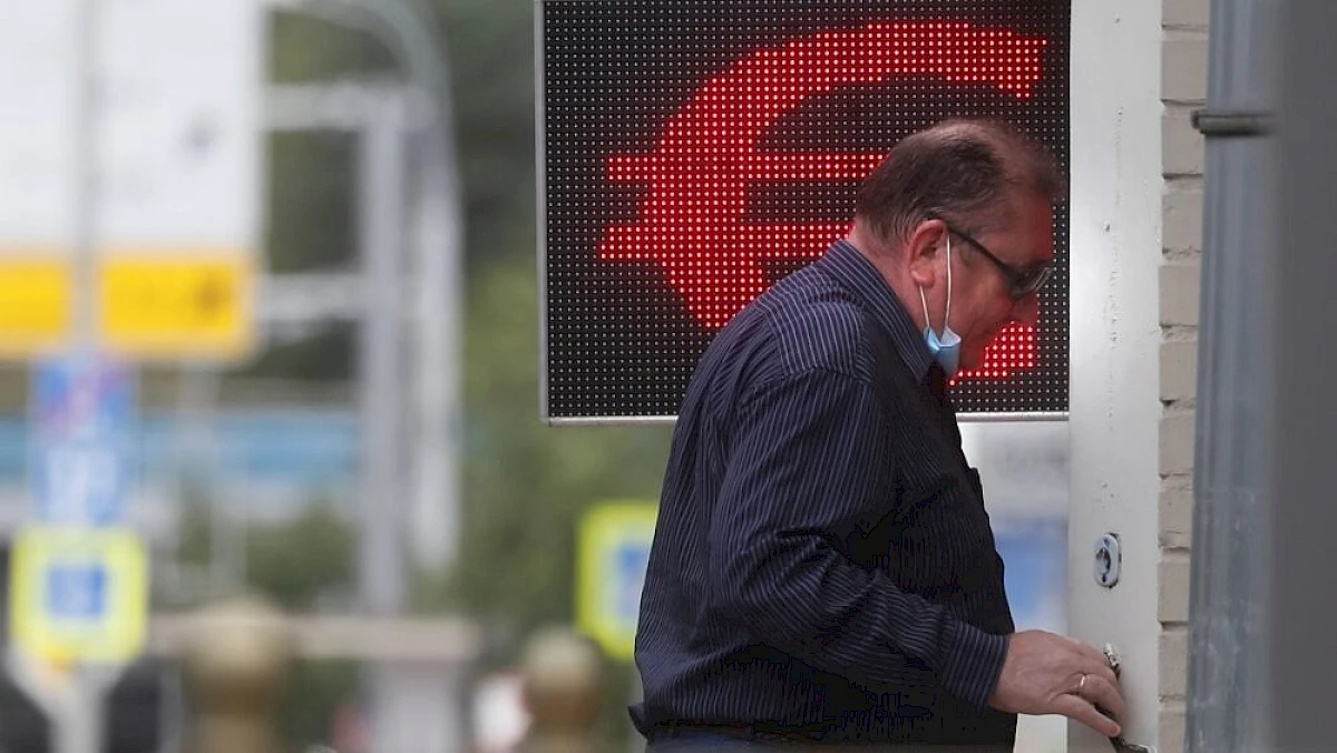 Evropska centralna banka završila pripremnu fazu razvoja i testiranja digitalnog eura. Foto: EPA/MAXIM SHIPENKOV