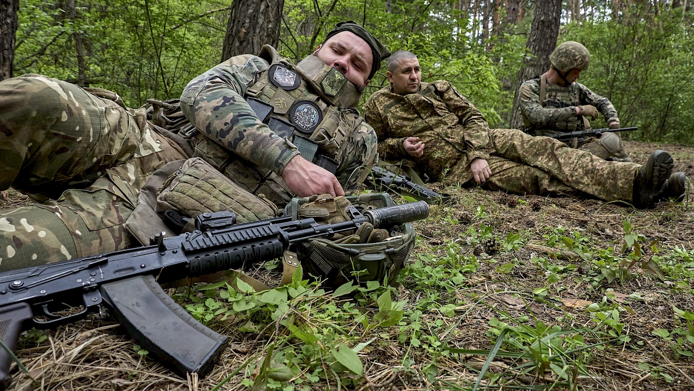Ukrajinski vojnici u blizini Harkova. Foto: PA/SERGEY KOZLOV