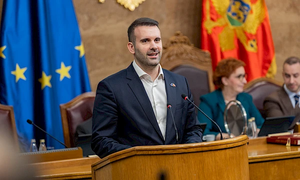 Premijer Milojko Spajić u Skup&scaron;tini Crne Gore. Foto: Vlada Crne Gore