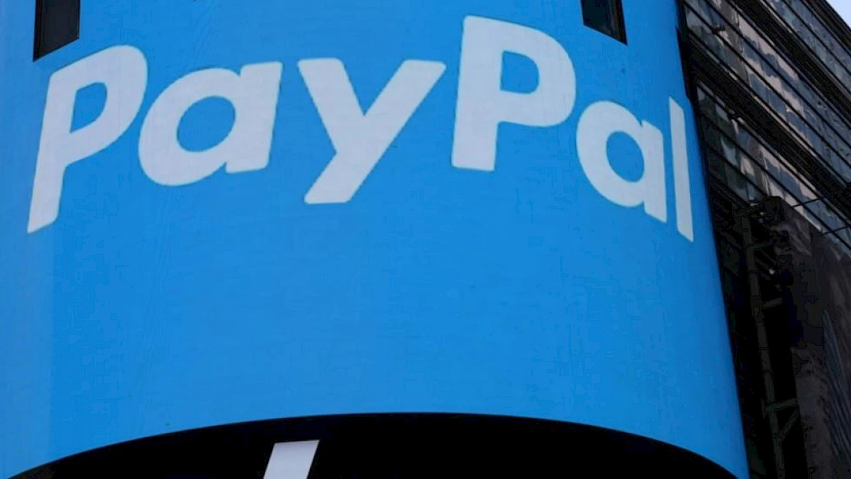 Reklama za PayPal u Njujorku, SAD. Foto: EPA-EFE/ANDREW GOMBERT
