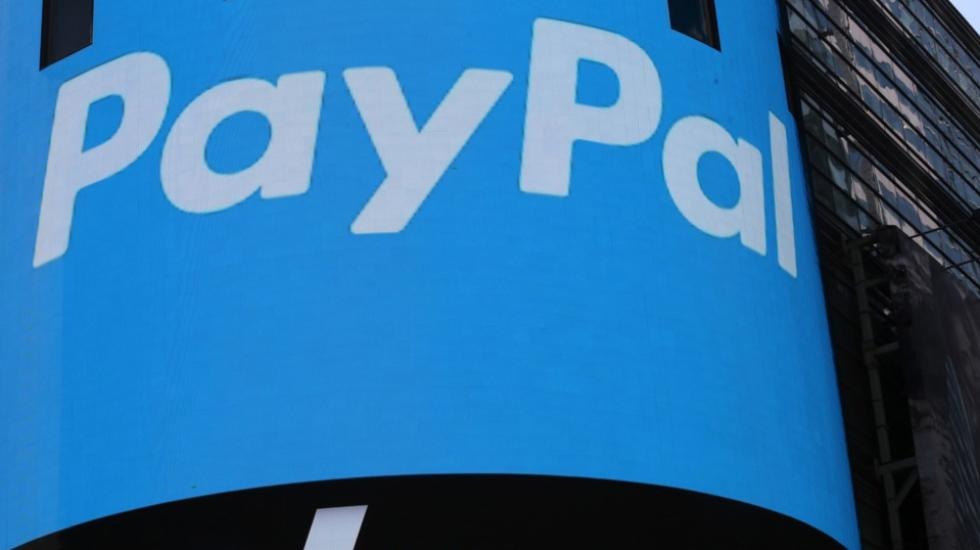 Reklama za PayPal u Njujorku, SAD. Foto: EPA-EFE/ANDREW GOMBERT