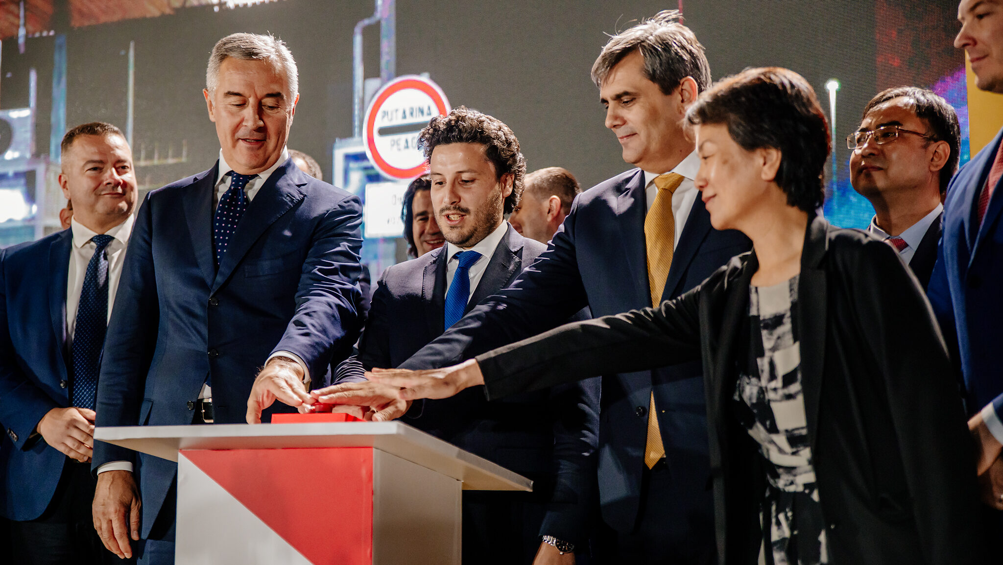 Svečano otvaranje prve dionie auto puta Bar-Boljare. Foto: Vlada Crne Gore