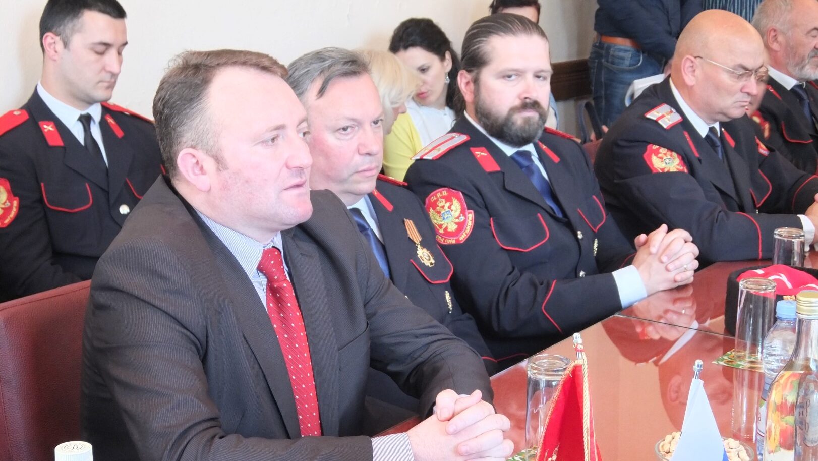 Danko Savić (krajnje lijevo) na sastanku u Beranama. Foto: Opština Berane