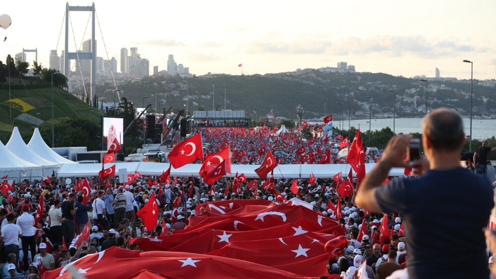 Obilježavanje godišnjice neuspjelog puča u Turskoj. Foto: EPA/ERDEM SAHIN